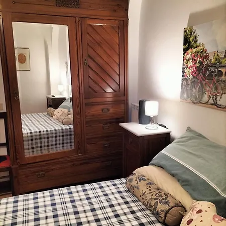 Florentine Style Apartment In San Frediano-2